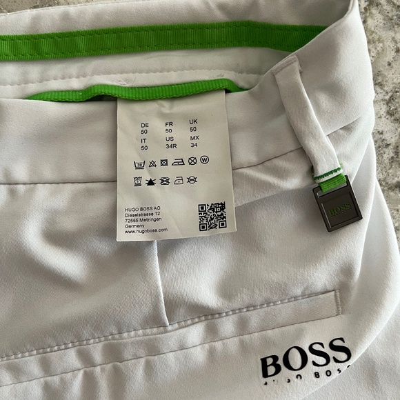 Hugo Boss Green Label Golf Short. White. Size Regular Fit 34 R - Picture 4 of 4